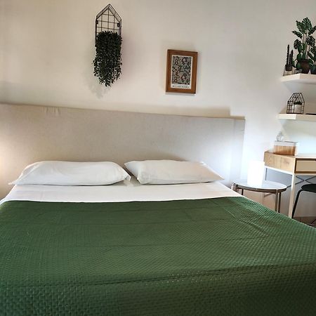 Casa Viola A 900 Mt Dalla Staz. Centrale بيسكارا المظهر الخارجي الصورة