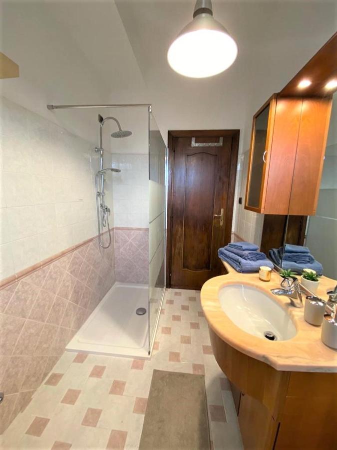 Casa Viola A 900 Mt Dalla Staz. Centrale بيسكارا المظهر الخارجي الصورة