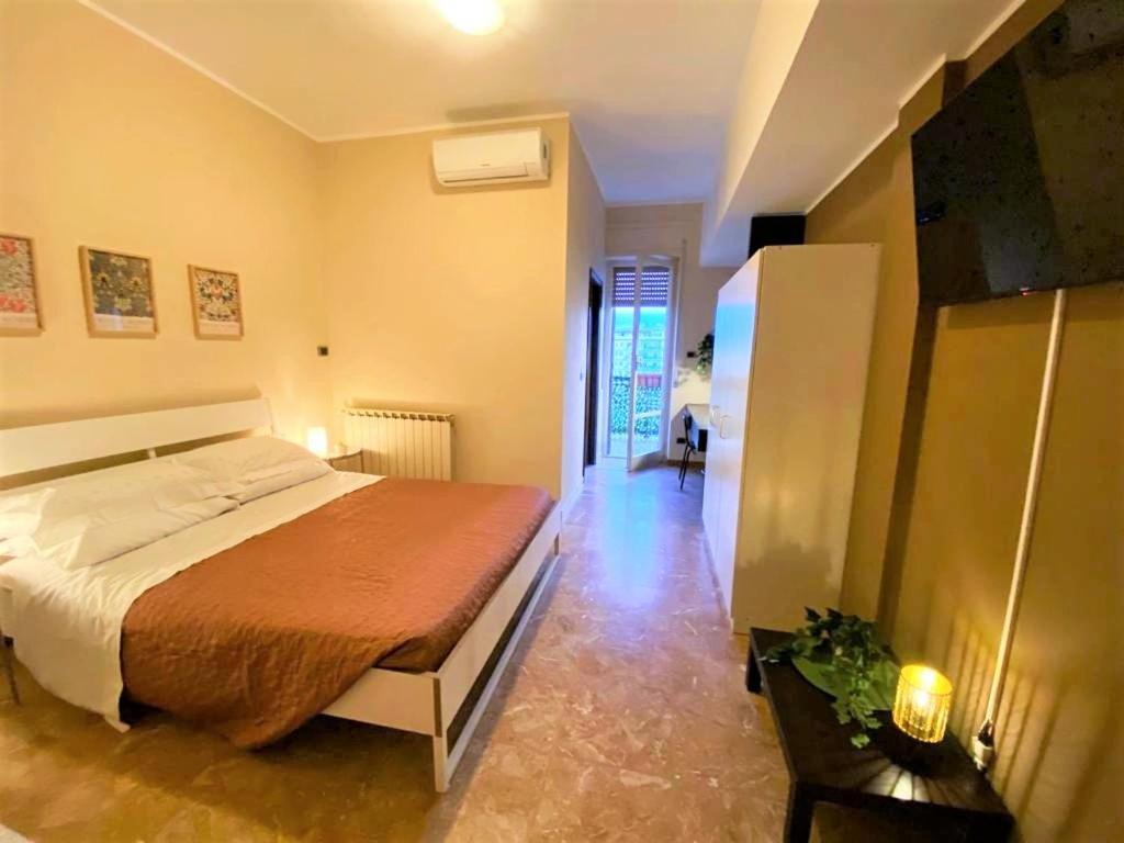 Casa Viola A 900 Mt Dalla Staz. Centrale بيسكارا المظهر الخارجي الصورة