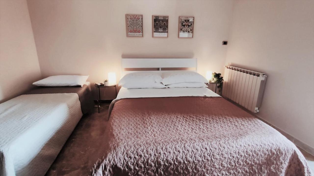 Casa Viola A 900 Mt Dalla Staz. Centrale بيسكارا المظهر الخارجي الصورة