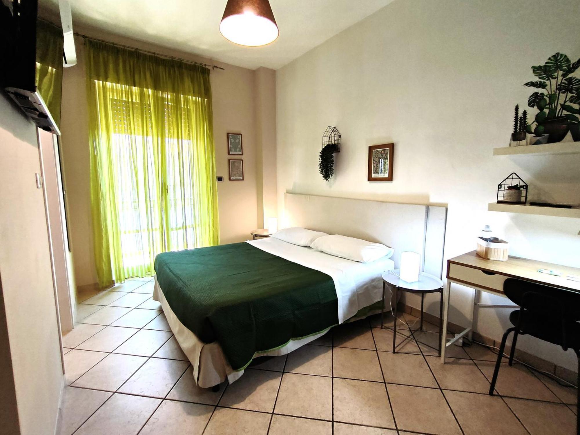 Casa Viola A 900 Mt Dalla Staz. Centrale بيسكارا المظهر الخارجي الصورة